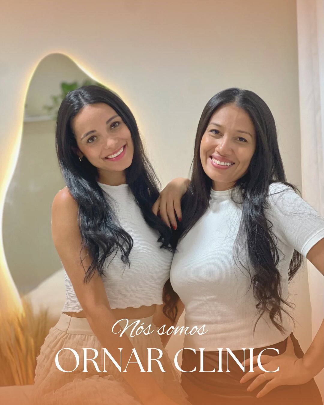 As duas profissionais da Ornar na clínica